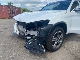 2017 Mercedes-Benz GLC 300 - Primary Damage Left Image